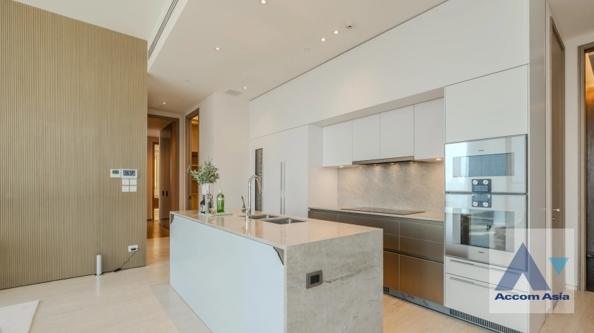 9  2 br Condominium For Sale in Ploenchit ,Bangkok BTS Chitlom at Scope Langsuan AA38608