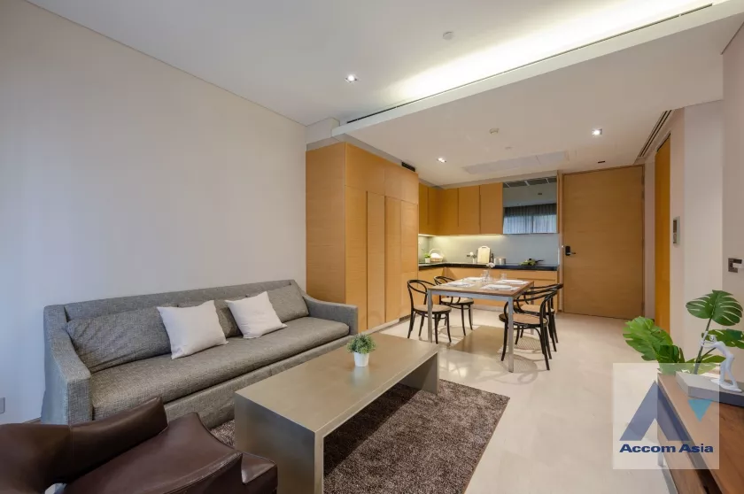  1 Bedroom  Condominium For Sale in Silom, Bangkok  near BTS Sala Daeng - MRT Silom (AA38616)