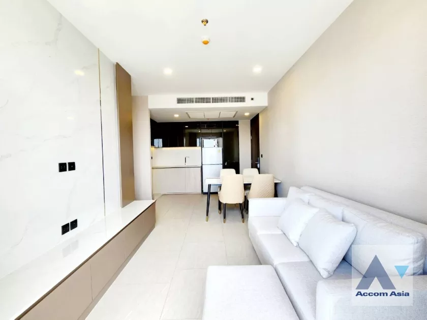  2 Bedrooms  Condominium For Rent & Sale in Ploenchit, Bangkok  near BTS National Stadium (AA38619)