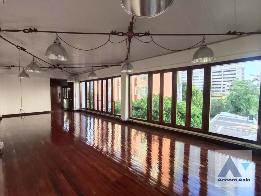 6  Office Space For Rent in Sukhumvit ,Bangkok BTS Nana AA38621