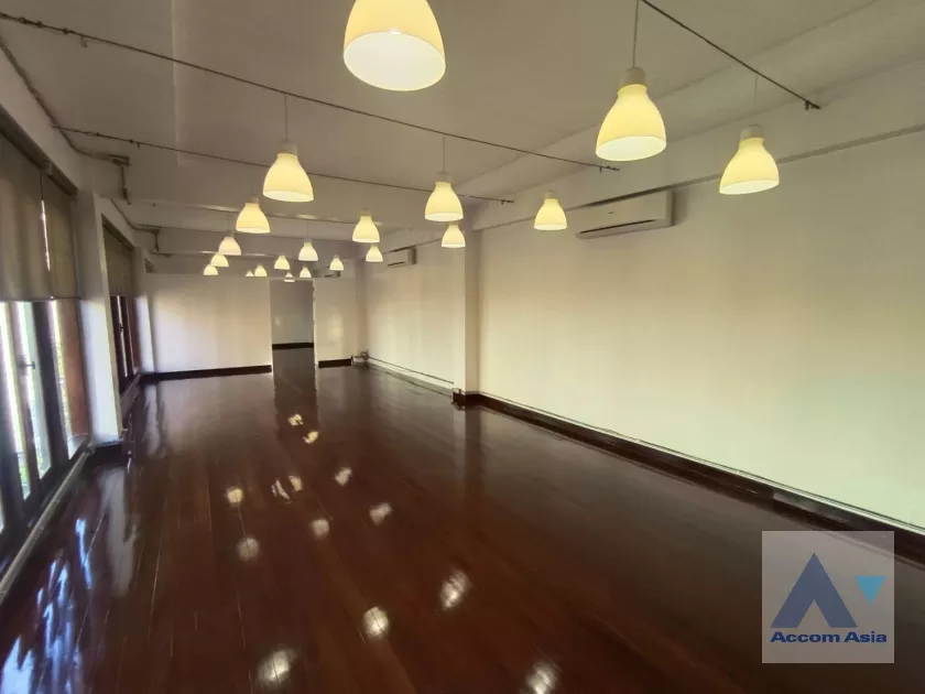  1  Office Space For Rent in Sukhumvit ,Bangkok BTS Nana AA38621