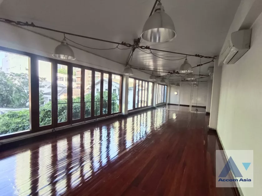  1  Office Space For Rent in sukhumvit ,Bangkok BTS Nana AA38622