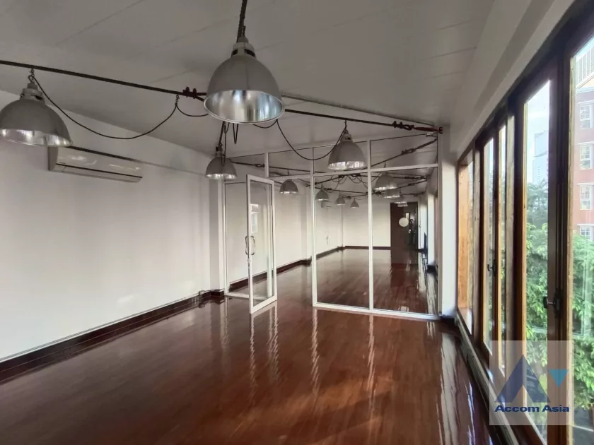 5  Office Space For Rent in Sukhumvit ,Bangkok BTS Nana AA38622
