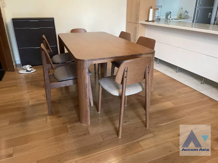 unit 2 Bedrooms  Condominium For Rent & Sale in Silom, Bangkok  near BTS Sala Daeng - MRT Silom (AA38626)