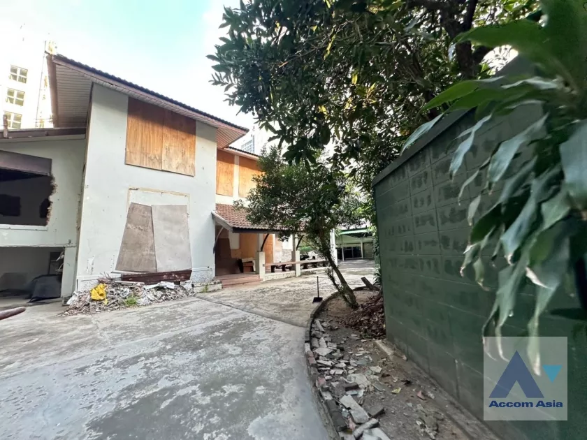  1  House For Sale in Sukhumvit ,Bangkok BTS Asok AA38638