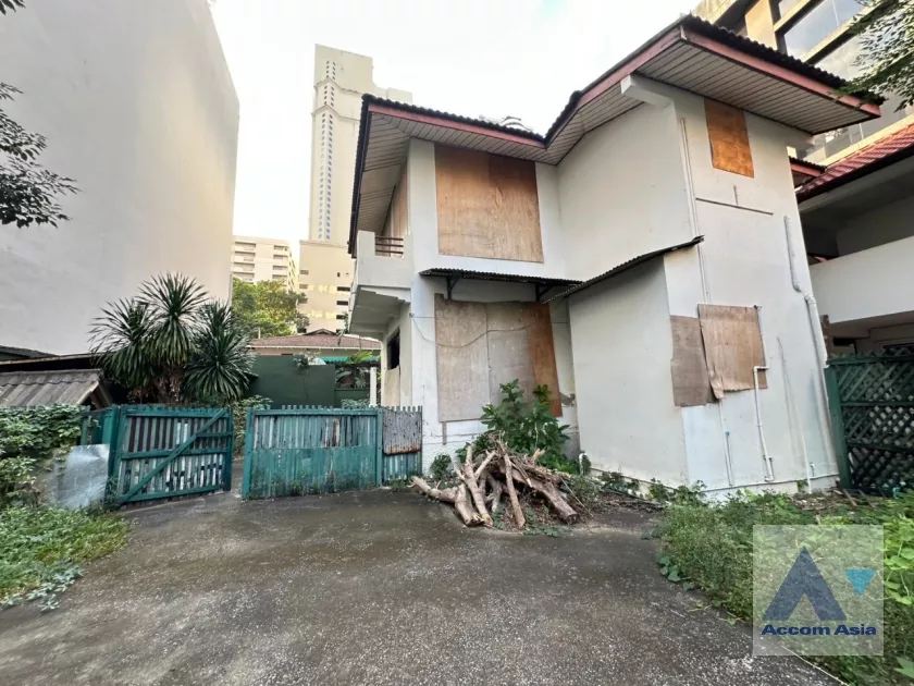  1  House For Sale in sukhumvit ,Bangkok BTS Asok AA38638