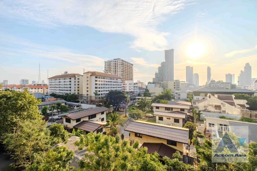 22  1 br Condominium For Sale in Sathorn ,Bangkok BTS Chong Nonsi - MRT Lumphini at The Sukhothai Residence AA38639