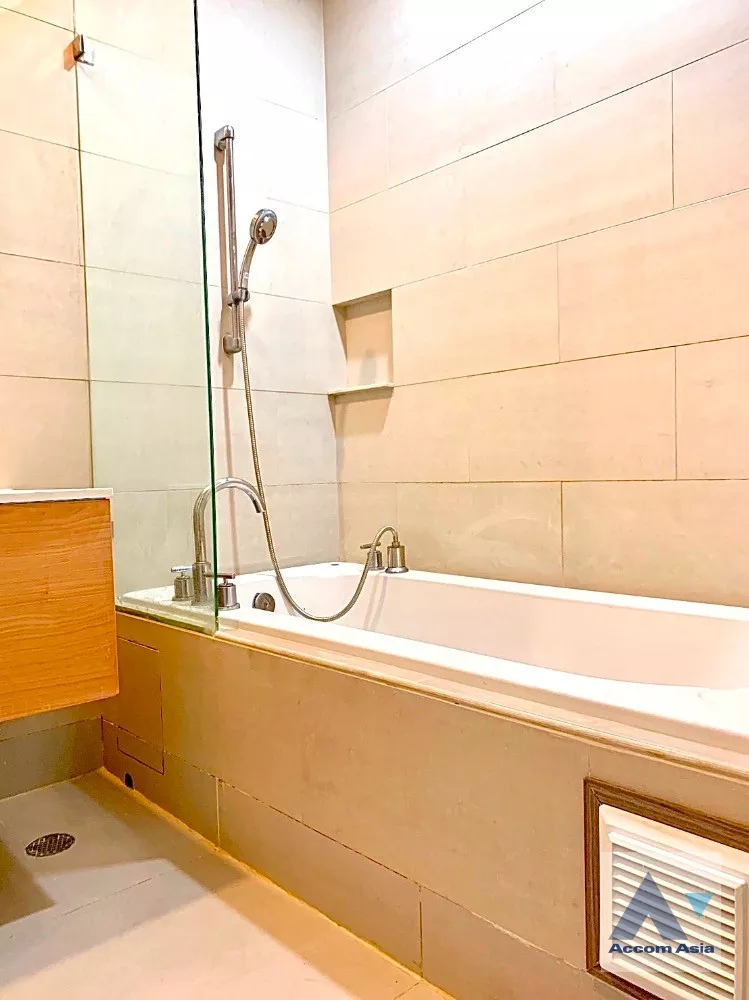 5  1 br Condominium For Sale in Phaholyothin ,Bangkok BTS Ratchathewi at Villa Ratchatewi AA38640