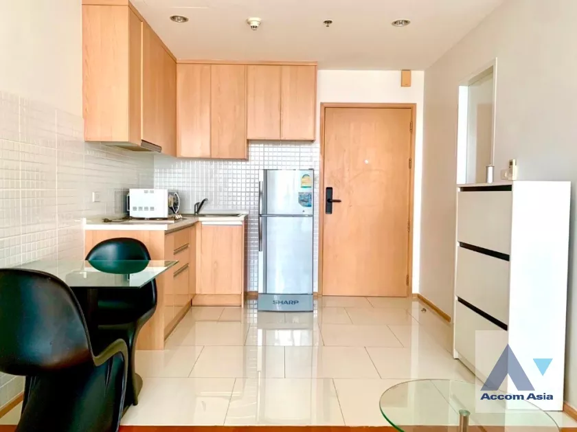 unit 1 Bedroom  Condominium For Sale in Phaholyothin, Bangkok  near BTS Ratchathewi (AA38640)