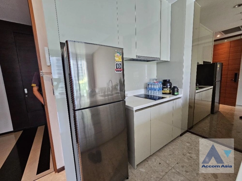 unit 1 Bedroom  Condominium For Rent & Sale in Sukhumvit, Bangkok  near BTS Phrom Phong (AA38641)