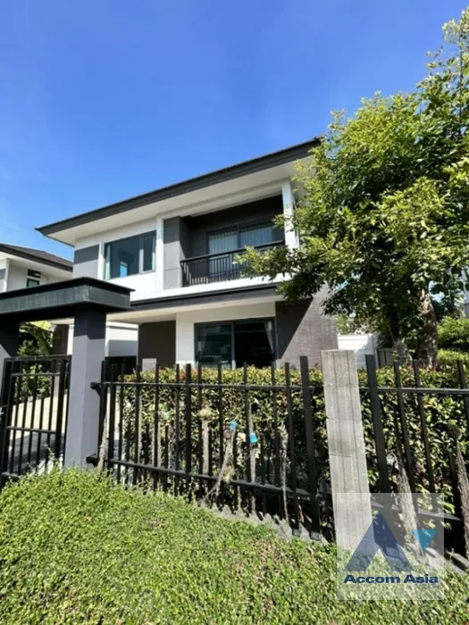 unit 3 Bedrooms  House For Sale in Samutprakan, Samutprakan  (AA38646)