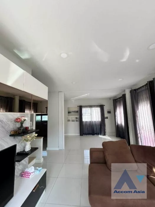 5  3 br House For Sale in Samutprakan ,Samutprakan  at Grand Britania Bangna Km.12 AA38646