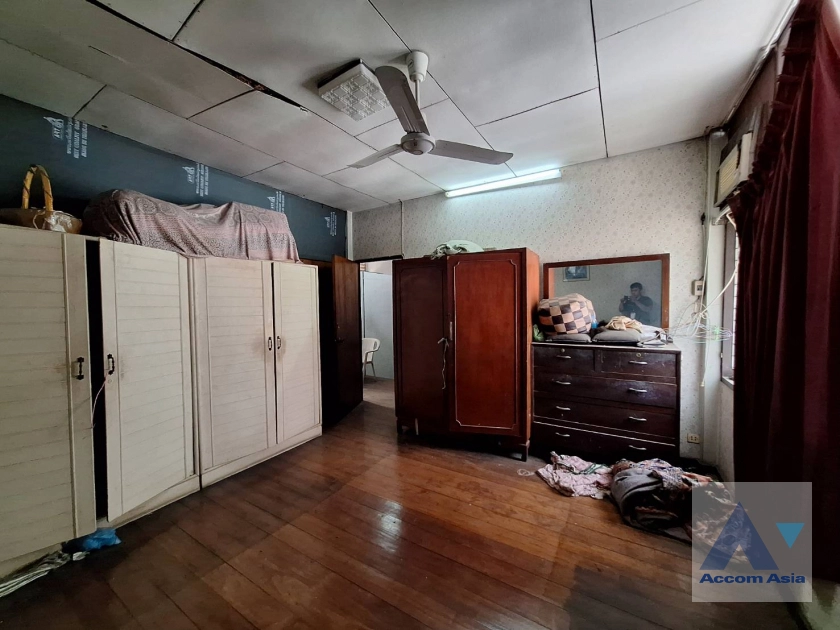 7  3 br House For Sale in Sukhumvit ,Bangkok BTS Ekkamai AA38658