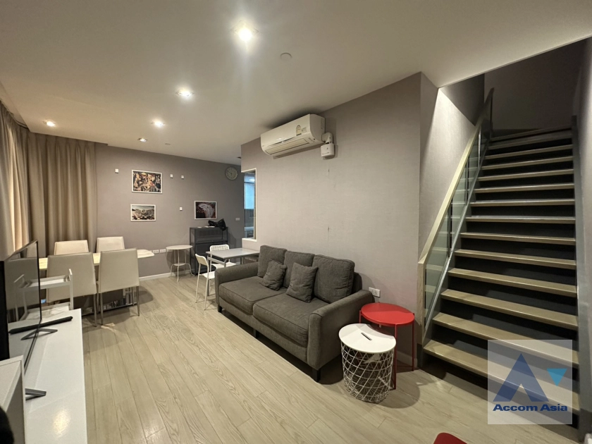 unitDuplex Condo |  2 Bedrooms  Condominium For Rent & Sale in Sukhumvit, Bangkok  near BTS Asok (AA38661)