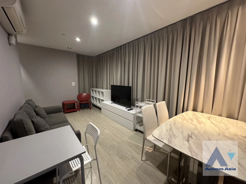 unitDuplex Condo |  2 Bedrooms  Condominium For Rent & Sale in Sukhumvit, Bangkok  near BTS Asok (AA38661)