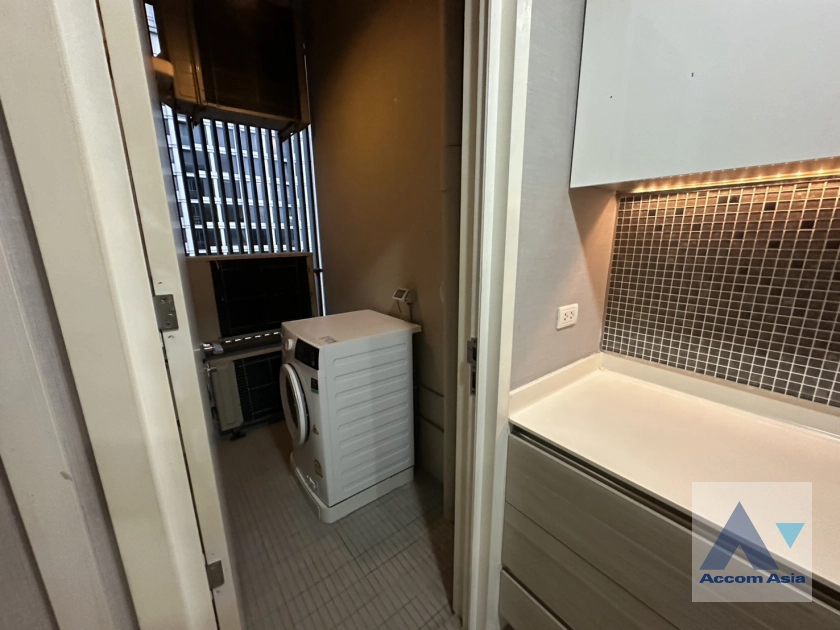 14  2 br Condominium for rent and sale in Sukhumvit ,Bangkok BTS Asok at The Room Sukhumvit 21 AA38661