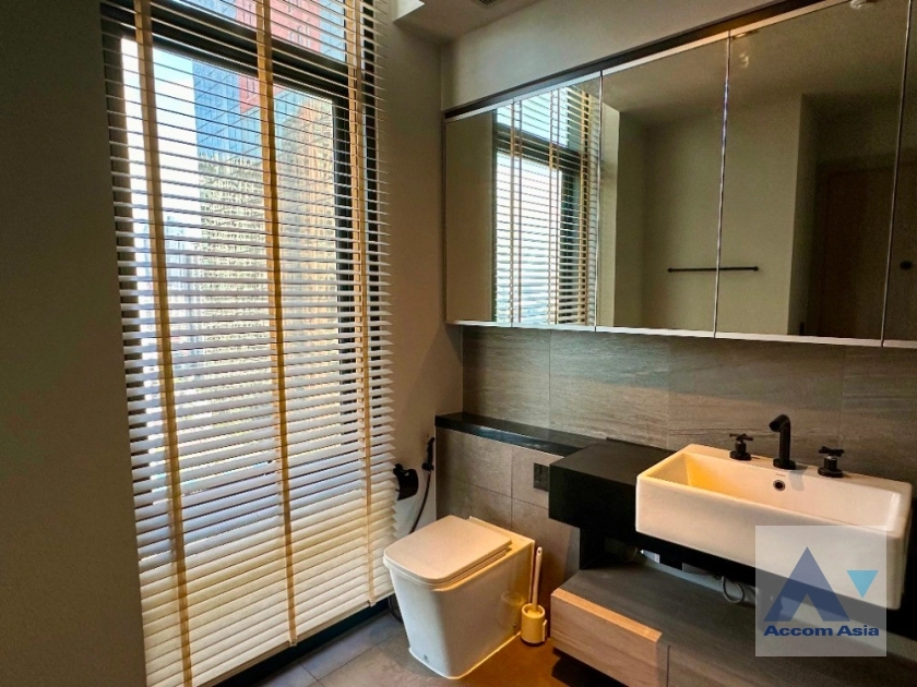 7  2 br Condominium For Sale in Sukhumvit ,Bangkok MRT Phetchaburi at The Lofts Asoke AA38663