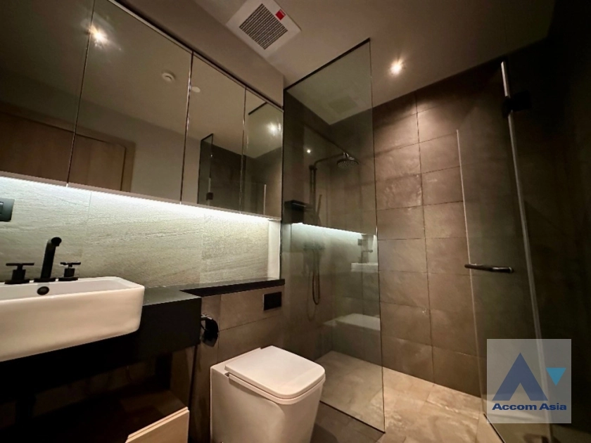 8  2 br Condominium For Sale in Sukhumvit ,Bangkok MRT Phetchaburi at The Lofts Asoke AA38663