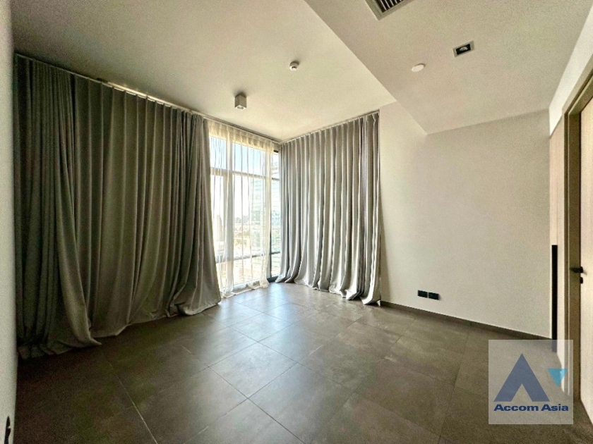 5  2 br Condominium For Sale in Sukhumvit ,Bangkok MRT Phetchaburi at The Lofts Asoke AA38663