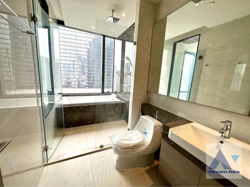 14  2 br Condominium For Sale in Silom ,Bangkok BTS Chong Nonsi at Ashton Silom AA38666