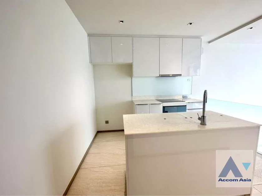 13  2 br Condominium For Sale in Silom ,Bangkok BTS Chong Nonsi at Ashton Silom AA38666