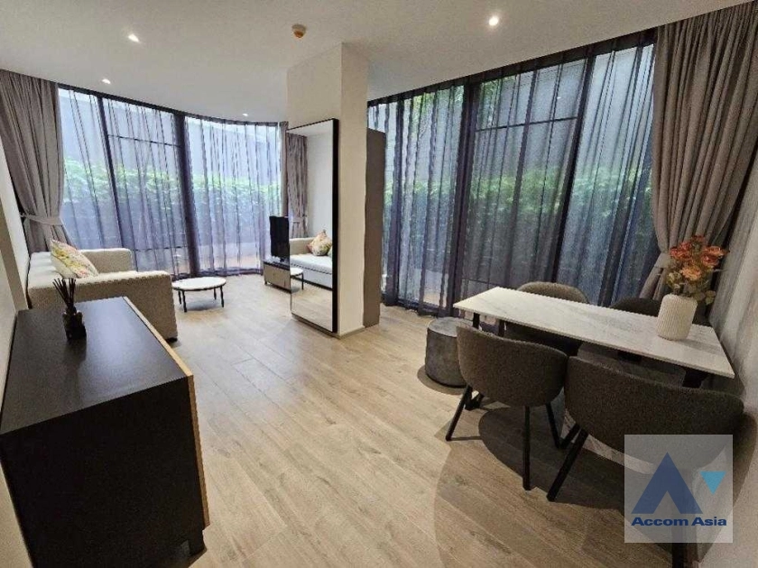 unitFully Furnished, Ground Floor |  2 Bedrooms  Condominium For Rent & Sale in Sukhumvit, Bangkok  near BTS Asok (AA38670)