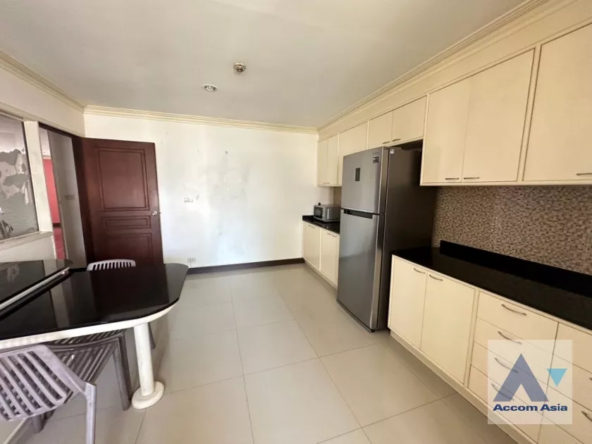 8  3 br Condominium for rent and sale in Sukhumvit ,Bangkok BTS Nana at Newton Tower AA38675