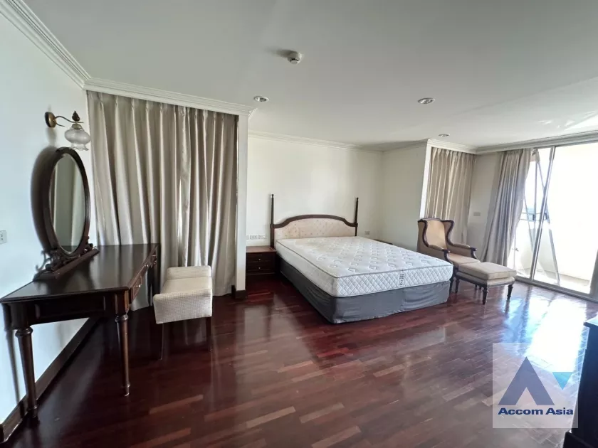 12  3 br Condominium for rent and sale in Sukhumvit ,Bangkok BTS Nana at Newton Tower AA38675
