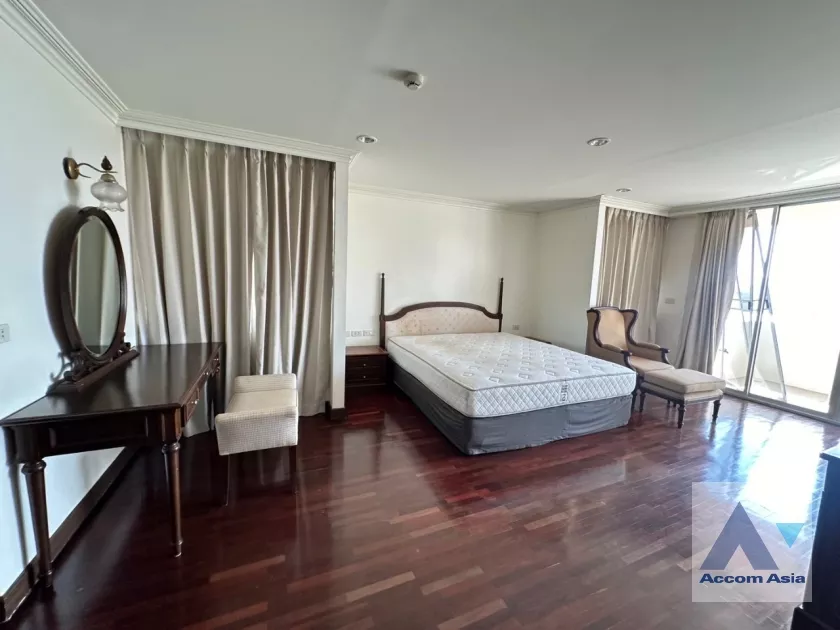 12  3 br Condominium For Rent in Sukhumvit ,Bangkok BTS Nana at Newton Tower AA38675