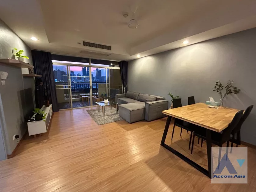  2 Bedrooms  Condominium For Rent in Sukhumvit, Bangkok  near MRT Queen Sirikit National Convention Center (AA38677)
