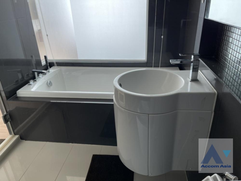 9  2 br Condominium for rent and sale in Sathorn ,Bangkok BTS Saphan Taksin at RHYTHM Sathorn “The Slow Collection” AA38679