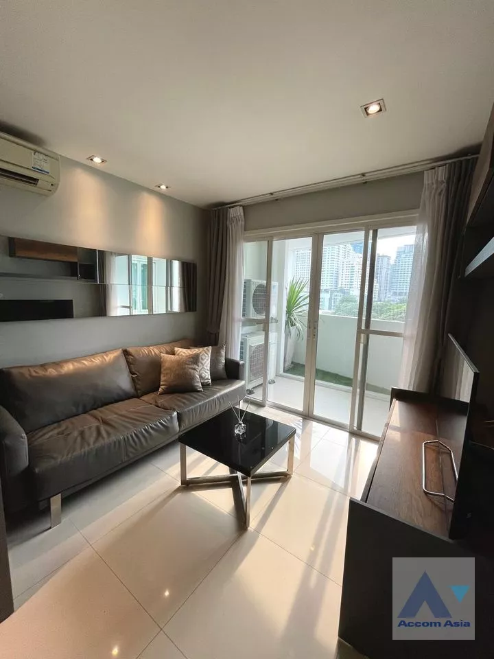 unit 1 Bedroom  Condominium For Rent in Sukhumvit, Bangkok  near BTS Ekkamai (AA38686)