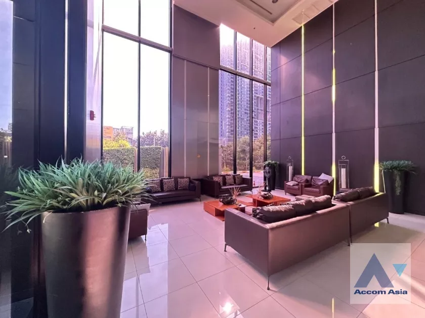 unit 1 Bedroom  Condominium For Sale in Ratchadaphisek, Bangkok  near MRT Rama 9 (AA38693)