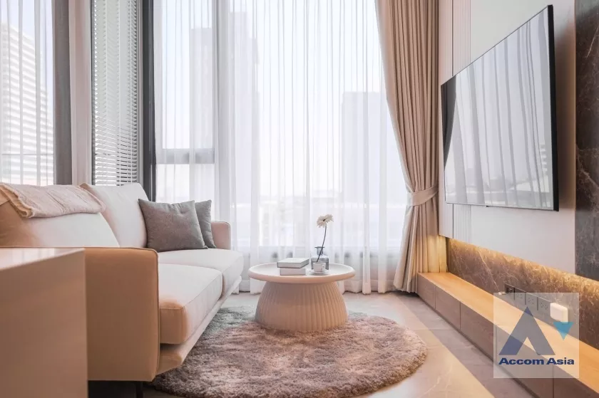  HYDE Heritage Thonglor Condominium  1 Bedroom for Rent BTS Ekkamai in Sukhumvit Bangkok