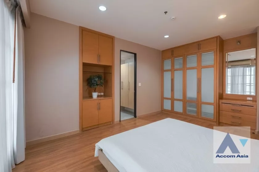 13  3 br Condominium For Rent in Sukhumvit ,Bangkok BTS Asok - MRT Sukhumvit at CitiSmart Sukhumvit 18 AA38696