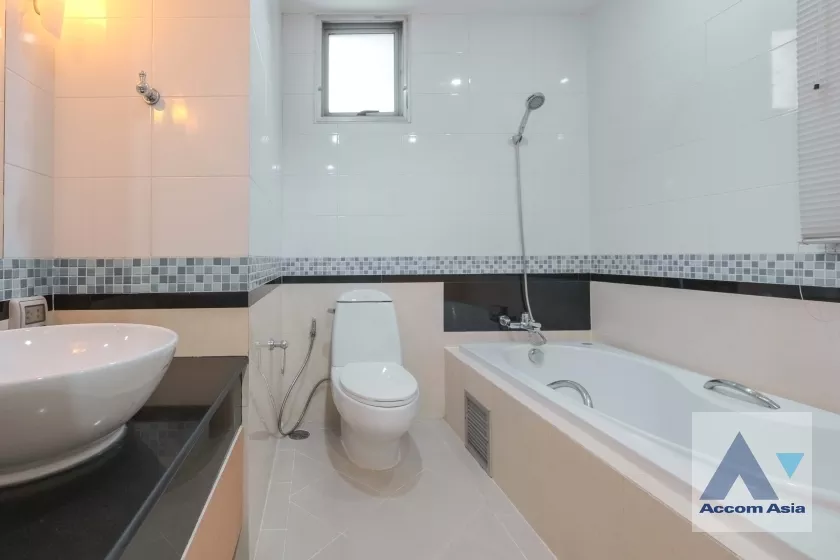 15  3 br Condominium For Rent in Sukhumvit ,Bangkok BTS Asok - MRT Sukhumvit at CitiSmart Sukhumvit 18 AA38696