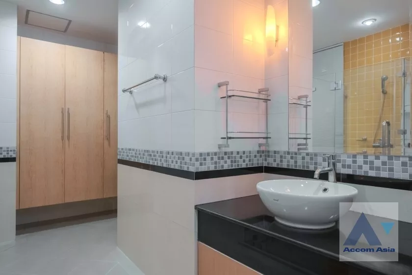 17  3 br Condominium For Rent in Sukhumvit ,Bangkok BTS Asok - MRT Sukhumvit at CitiSmart Sukhumvit 18 AA38696