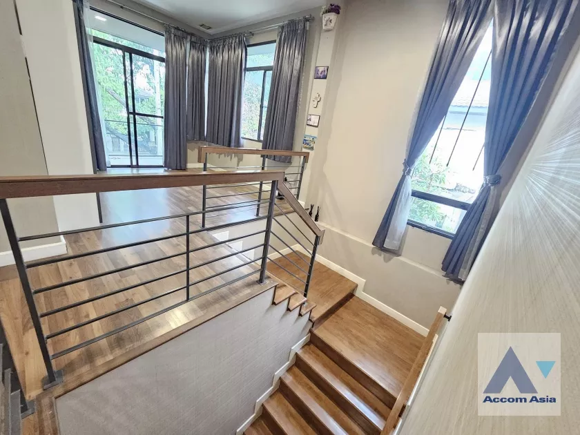 7  4 br House for rent and sale in Pattanakarn ,Bangkok ARL Ban Thap Chang at Manthana Onnut–Wongwaen 4 AA38697