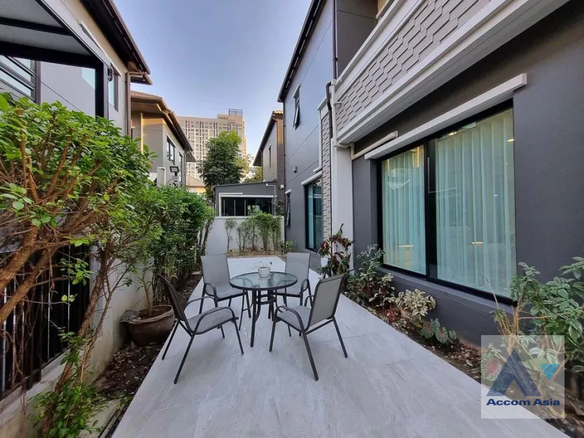 7  4 br House For Rent in Petchkasem ,Bangkok  at Grand Bangkok Boulevard Sathorn AA38705