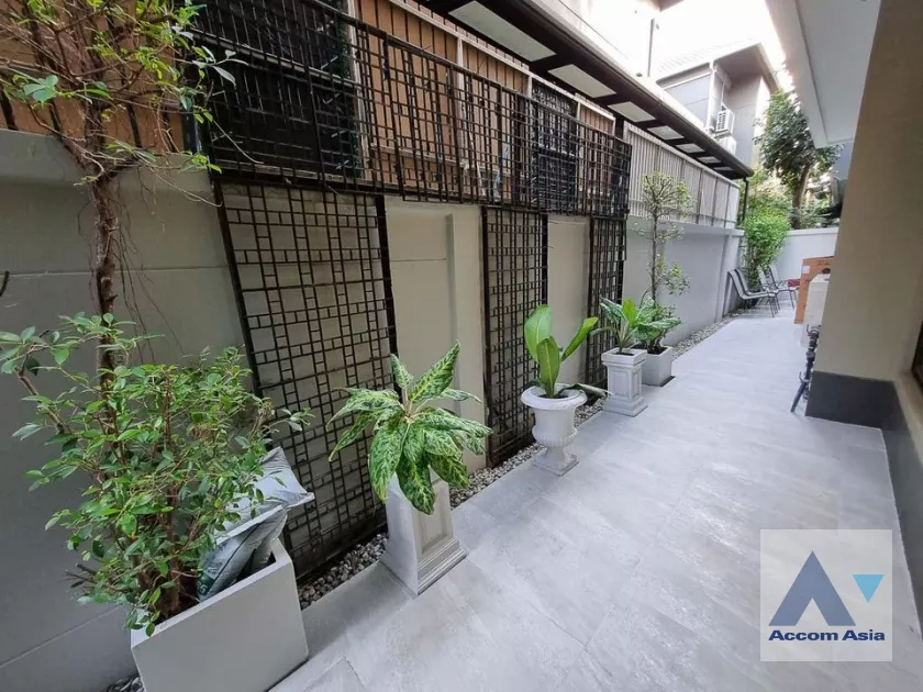 18  4 br House For Rent in Petchkasem ,Bangkok  at Grand Bangkok Boulevard Sathorn AA38705