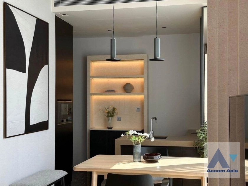 6  1 br Condominium For Rent in Ploenchit ,Bangkok BTS Chitlom at 28 Chidlom AA38707