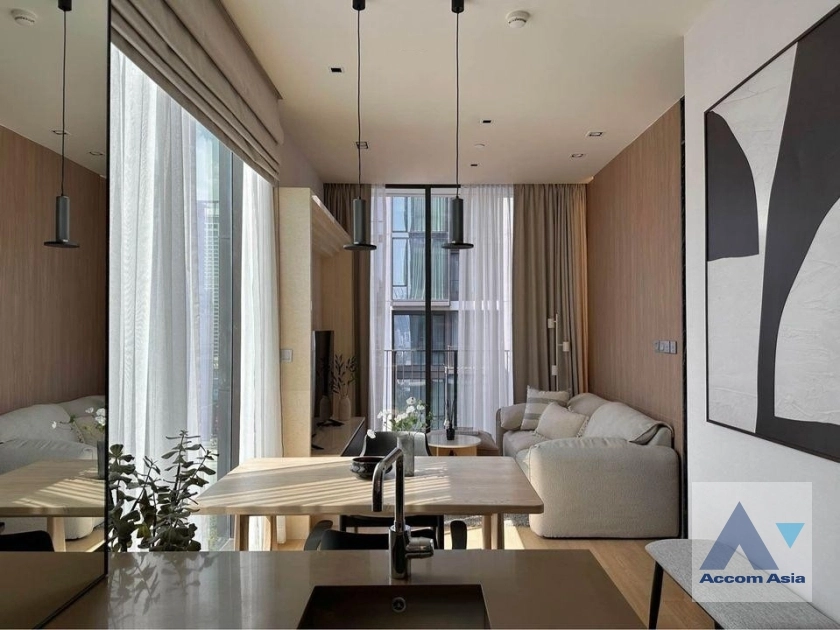 7  1 br Condominium For Rent in Ploenchit ,Bangkok BTS Chitlom at 28 Chidlom AA38707