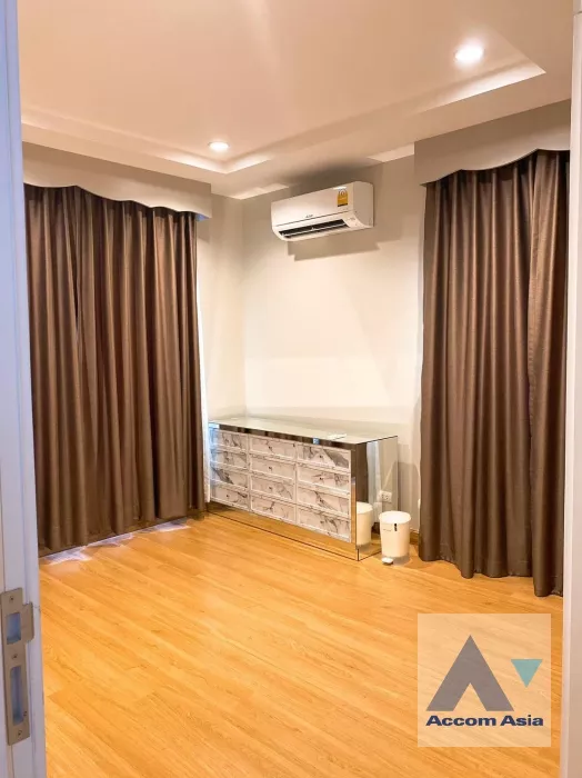 5  3 br House For Rent in Pattanakarn ,Bangkok BTS On Nut at The Plant Exclusique Pattanakarn 38 AA38709