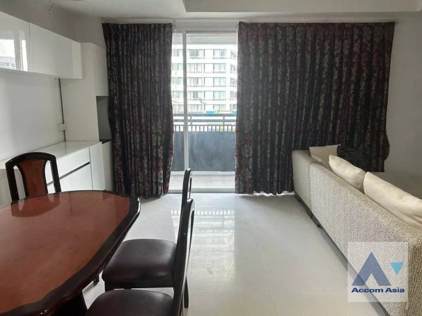  1 Bedroom  Condominium For Rent & Sale in Sukhumvit, Bangkok  near BTS Nana (AA38710)