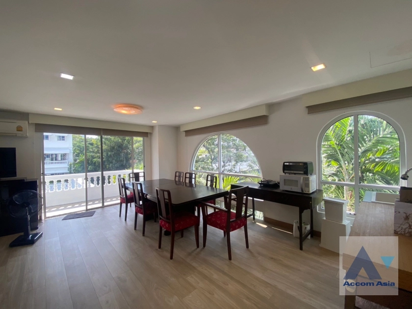 unitPet friendly |  4 Bedrooms  Townhouse For Sale in Sukhumvit, Bangkok  near BTS Asok - MRT Sukhumvit (AA38715)