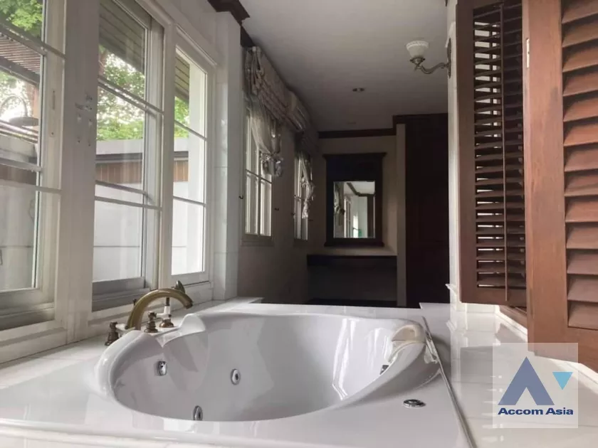 11  4 br House For Sale in Phaholyothin ,Bangkok  at Ladawan Ramintra Km.2 AA38719