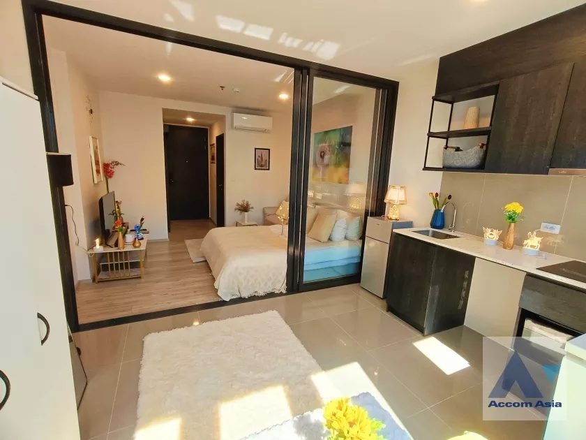  1  1 br Condominium For Rent in Ratchadapisek ,Bangkok MRT Sutthisan at XT Huaikhwang  AA38729