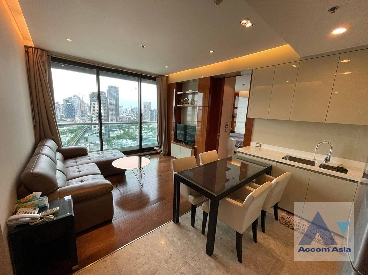  2 Bedrooms  Condominium For Rent & Sale in Sukhumvit, Bangkok  near BTS Phrom Phong (AA38731)