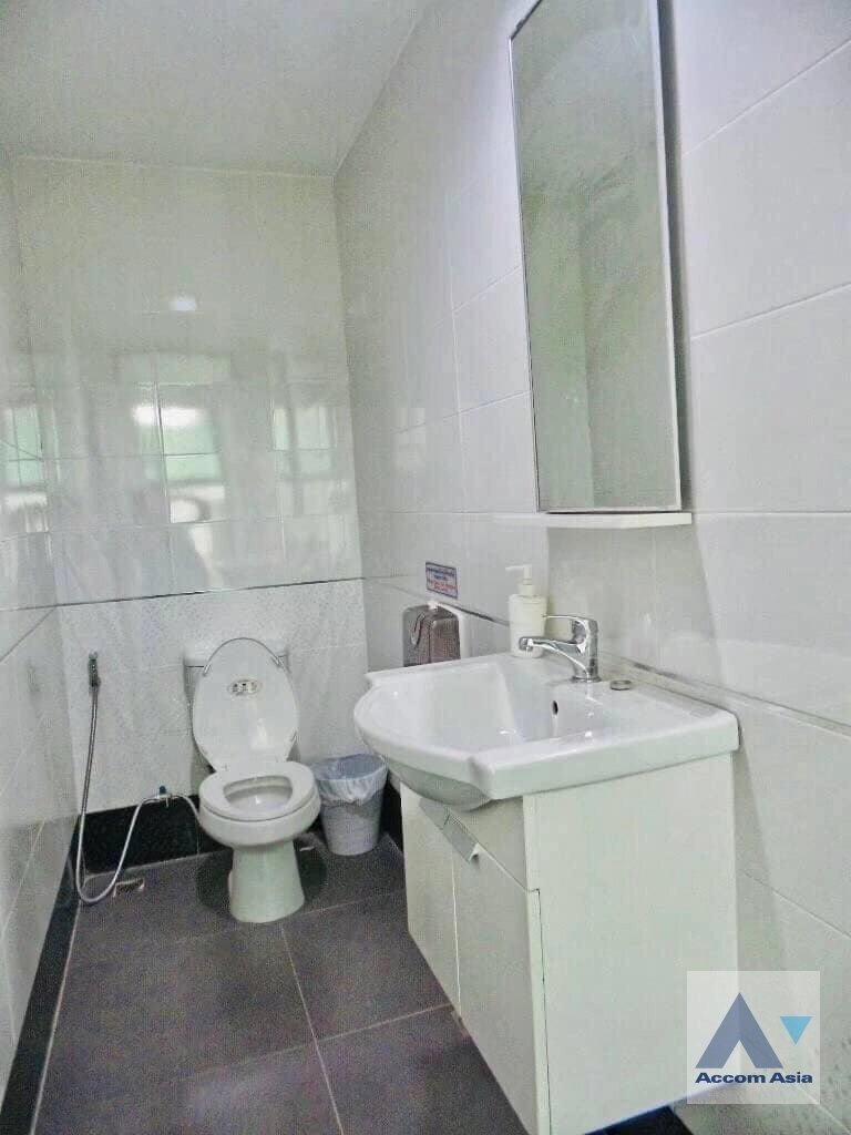 6  Building for rent and sale in Ratchadaphisek ,Bangkok MRT Thailand Cultural Center AA38741