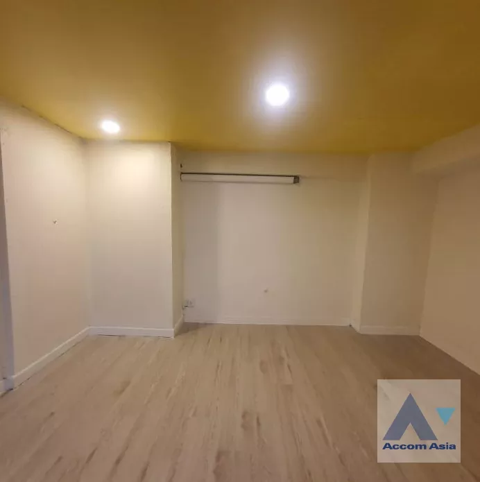 8  Building For Rent in Sukhumvit ,Bangkok BTS Bang Chak AA38742